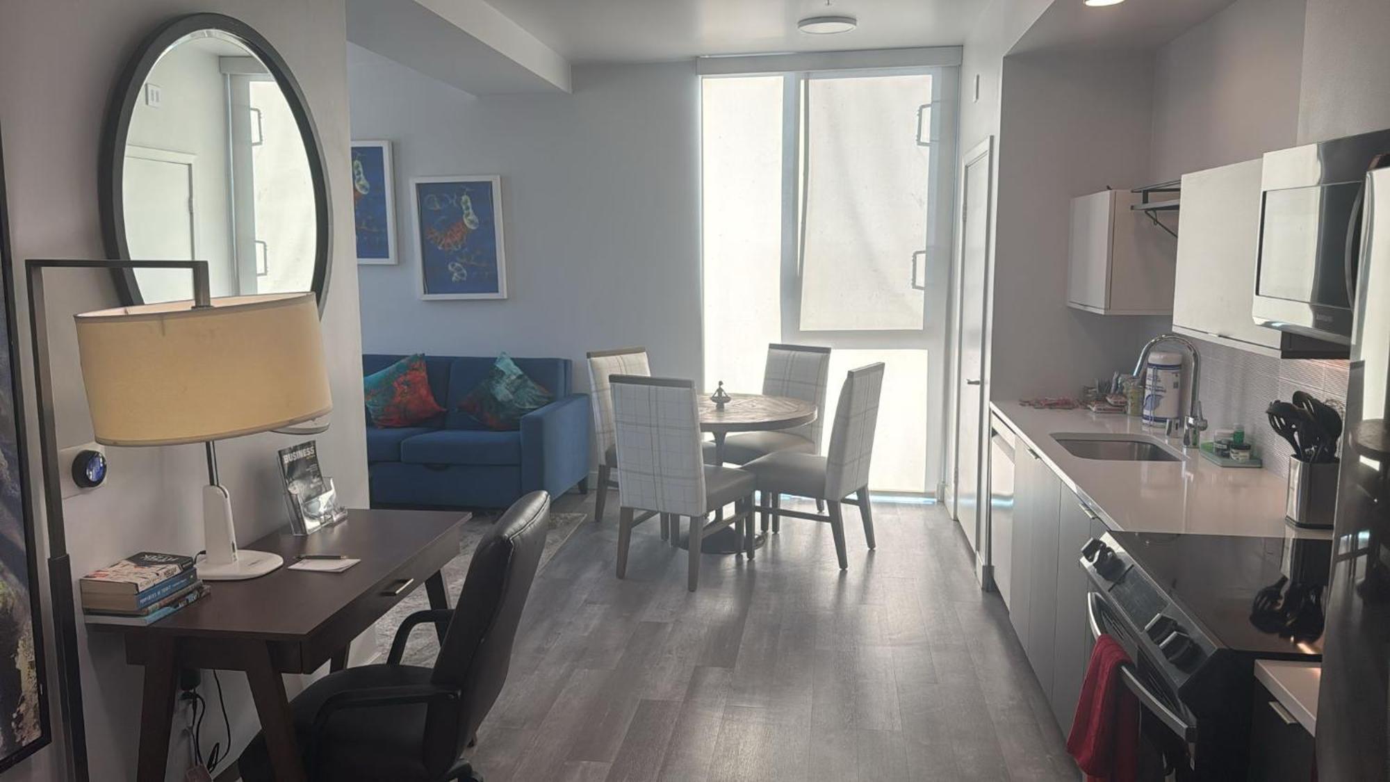Hollywood Rooftop Boutique Residences On Melrose Apartahotel